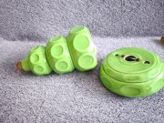 Elementy cześci starego zabytkowego żyrandola porcelana