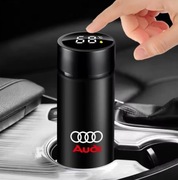 Inteligentny termos, kubek termiczny Audi z wyświetlaczem