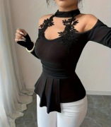 Czarna efektowna bluzka S haft