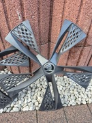 Oryginalne nakładki na alufelgi 18” Skoda Karoq – jak nowe!