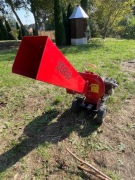 Rębak, rozdrabniacz spalinowy do gałęzi AGRINOVA ZOE50 z silnikiem B&S