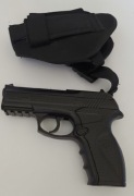 Wiatrówka pistolet BORNER C11 4,5 mm, 2 naboje CO2 i ok. 20 tarczy.