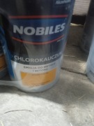 Chlorokauczuk nobiles emalia do metalu i betonu lakier farba podkład