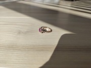 pierścionek złoty rubin syntetyczny + cyrkonie złoto próba 585