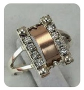 Pierscionek srebrny ze zloceniem 