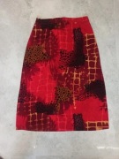 Czerwona spódnica w panterkę L