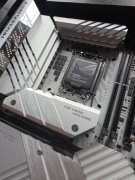 ROG Maximus Z790 Apex
