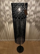 Lampa stojąca makramowa