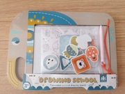 Drewniana tablica do rysowania, znikopis z pieczątkami, słonik