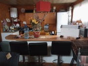 Kompletny dom z toaletą, kuchnią i parterem, wszystkie nowe meble w środku