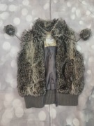 Kamizelka dziecięca futrzasta Reserved Kids szara 128 cm  Opis: