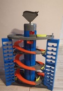 HOT WHEELS CITY ZAKRĘCONY MEGAGARAŻ