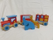 Pociąg drewniany, lokomotywa + dwa wagony + słoń + żyrafa