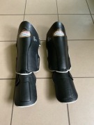 Ochraniacze na nogi piszczele Masters M