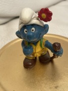 Rzadka stara figurka Peyo 80-90’ Smerf podróżnik