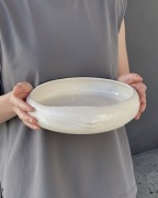 Duża biała misa ceramiczna – organiczna forma handmade