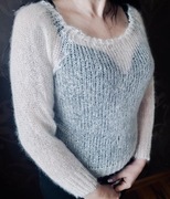 Sweter dziany bez szwów, fully fashioned, kid mohair/jedwab.