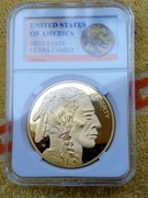 moneta ze zbioru po kolekcjonerze w pudełku byk