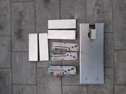 Samozamykacz drzwi szklanych podłogowy Dorma C1