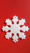 Białe ozdoby choinkowe śnieżynka filc 13,5 cm 5szt