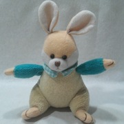 Maskotka Króliczek 15 cm