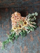 Kompozycja nagrobna w kształcie serca 