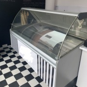Zamrażarka, witryna do lodów , kuweciara - lody 