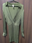 Oliwkowo zielona sukienka kopertowa H&M krótka mini rozmiar 38 M