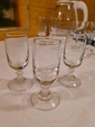 3 kieliszki, lata 70, popularny wzór. 