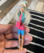 Unikat figurka Oryginał Mattel 90’ Barbie Tourist