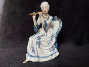 Figurka Porcelana Dama z Fletem BONE CHINA F89
