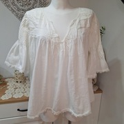 KappAhl biała bluzka M bawełna dekolt V plisy frędzle luźna