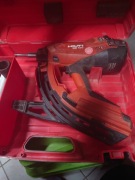 Osadzak Hilti gx120