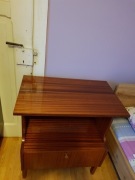 Szafka nocna, lata 70, PRL, Dębowa w dobrym stanie