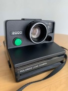 Polaroid Land Camera 2000 z pokrowcem i instrukcją