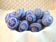 Niebieskie pisanki, kraszanki, kurze wydmuszki 