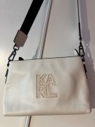 Karl Lagerfeld listonoszka skóra ecru logowana 