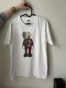 Koszulka KAWS x Uniqlo Flayed Tee, rozmiar M