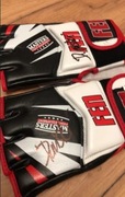 Sprzedam rękawice sportów walk FEN MMA z autografami