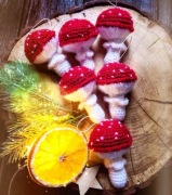 bombka muchomor grzybek nietłukąca, czerwone ozdoby choinkowe