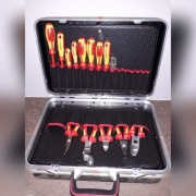 Walizka narzędziowa dla elektryków