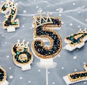 Świeczka Urodzinowa Cyfra na Tort GLAMOUR Złota z Koroną 3D – Ozdoba