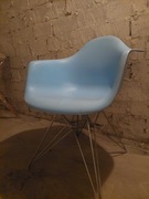 Krzesło niebieskie gięte