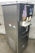 Maszyna do lodów włoskich Carpigiani 403 , 2 smaki +mix