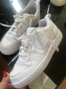 NIKE SPORTOWE BUTY CHLOPIECE ROZM 38
