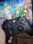 Xbox one X 1TB Idealny stan