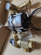 GRUPA POMPOWA MIESZAJĄCA DO ROZDZIELACZA PODŁOGÓWKI Z POMPĄ GRUNDFOS / ESBE