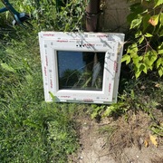 okno PCV 565 x 535 wys
