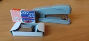 Zszywacz biurowy do papieru kartek z zszywkami