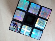 Rubik 's Revolution - przenośna gra elektroniczna